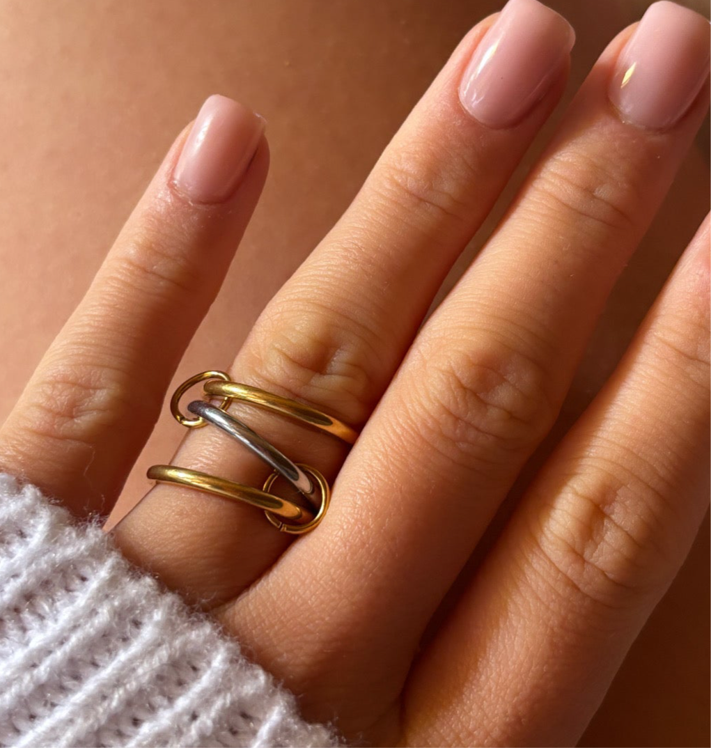 Trio Ring